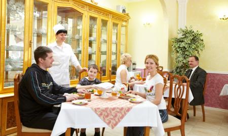 Малый обеденный зал 1